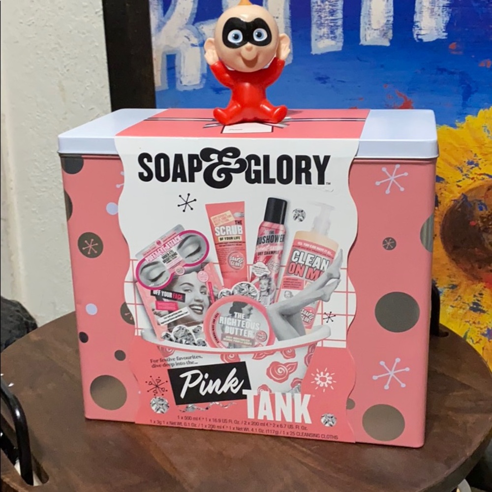 Soap and Glory Pink Tank Box❤️